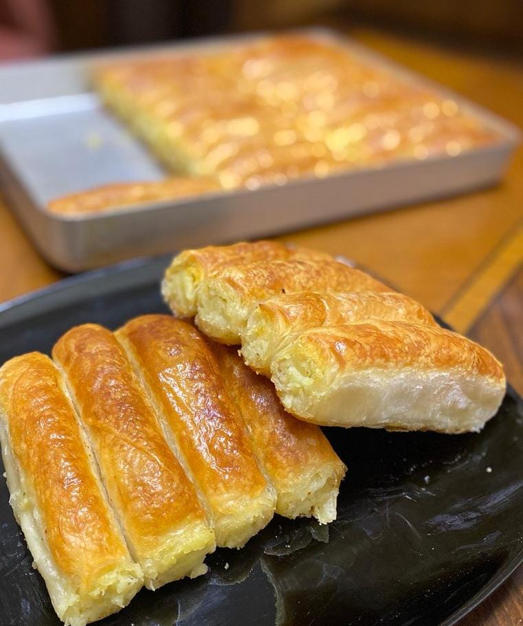 boşnak böreği çeşitleri ıspanaklı, patatesli, peynirli, kıymalı